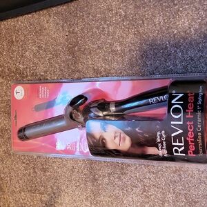 Revlon 1" ceramic styling iron